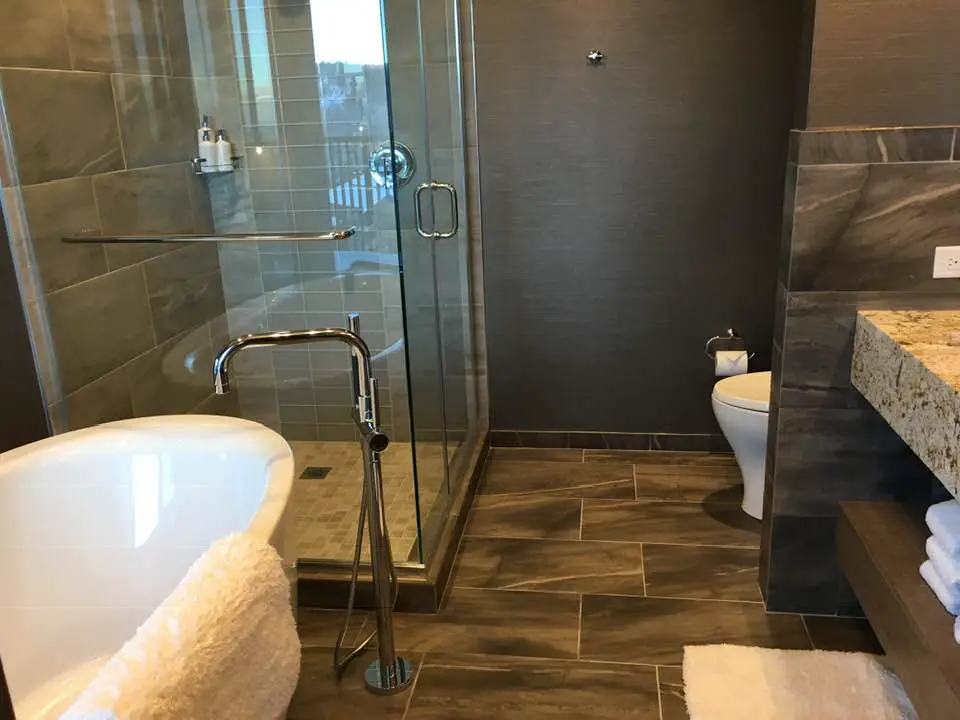 Mega sized bathroom