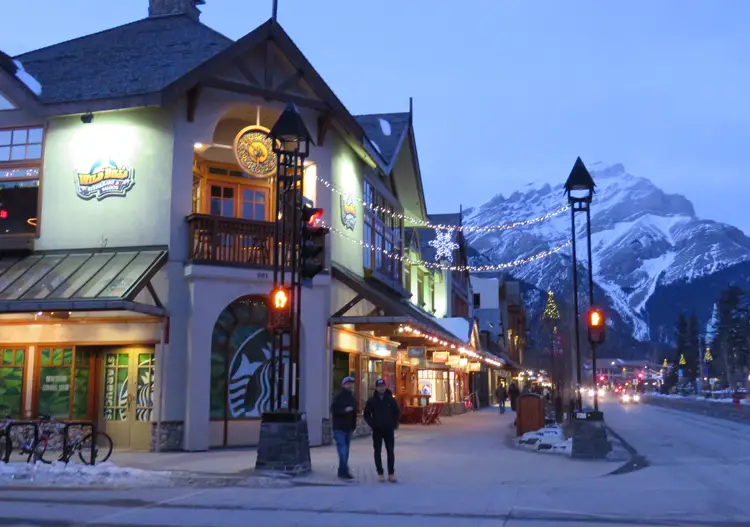 Banff Restaurants | Banff Bars, Nightlife