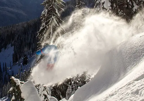 Fresh powder lines galore - Photo: Freeride Media