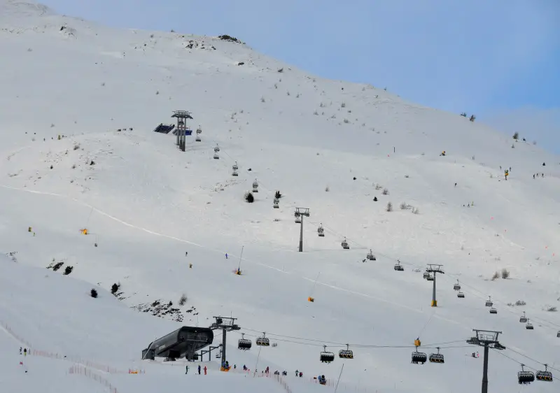 Tonale has perfect terrain for beginner skiers & snowboarders.