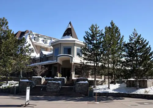 Lake Tahoe Resort Hotel The Lake Tahoe Resort Hotel Is Well Located Near Heavenly Gondola And All S