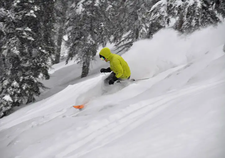 Glorious off piste skiing at Baldy.