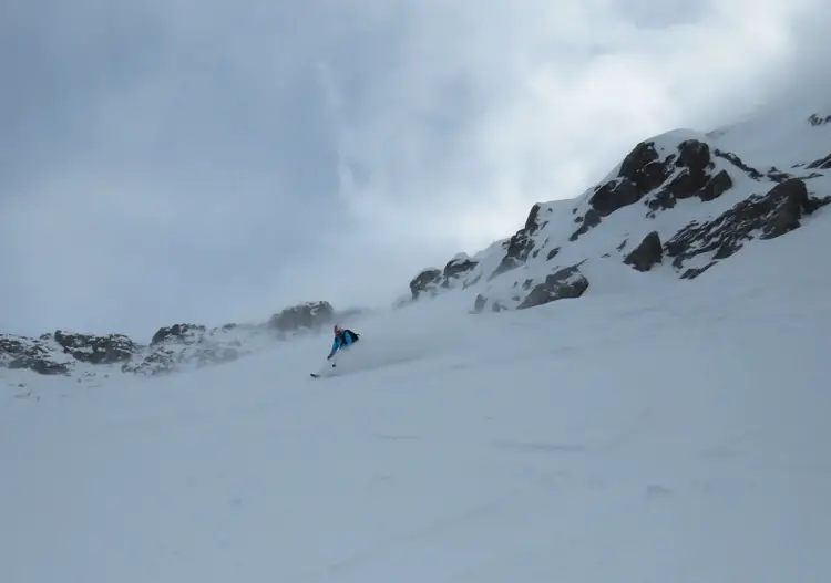 Powder blown into Delirium Dive