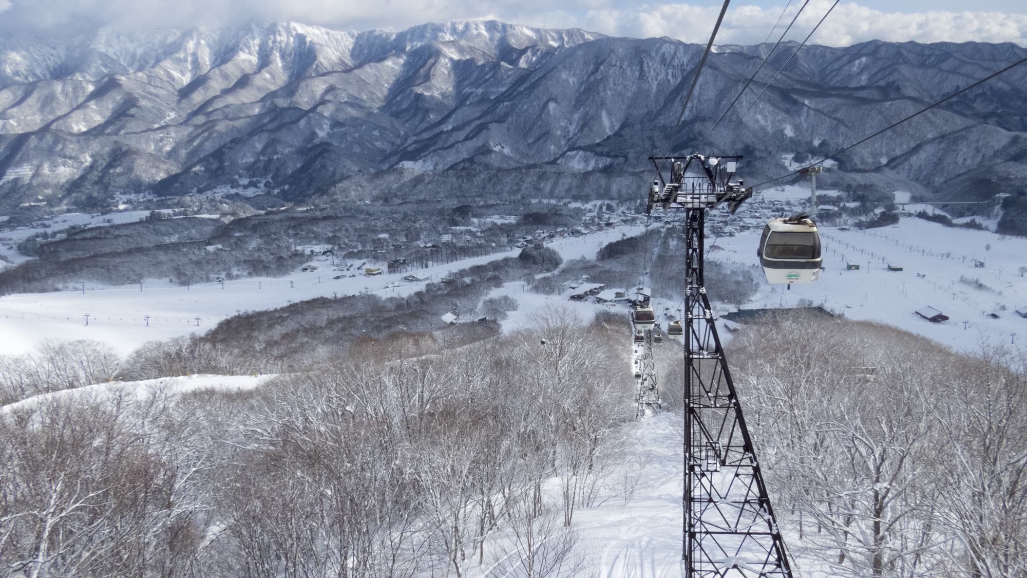 Tsugaike gondola