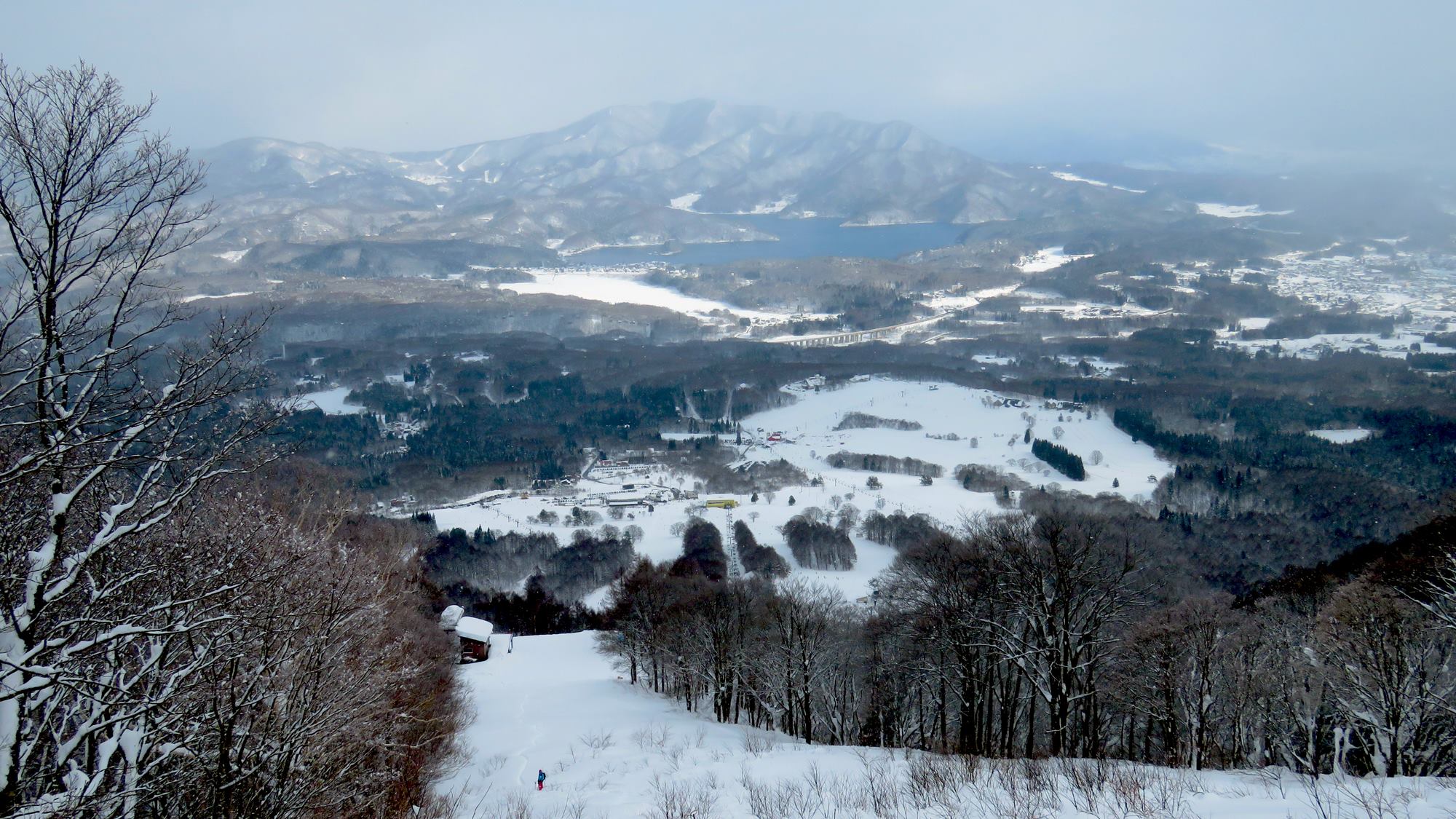 Views to Madarao, Tangram and Lake Noriji