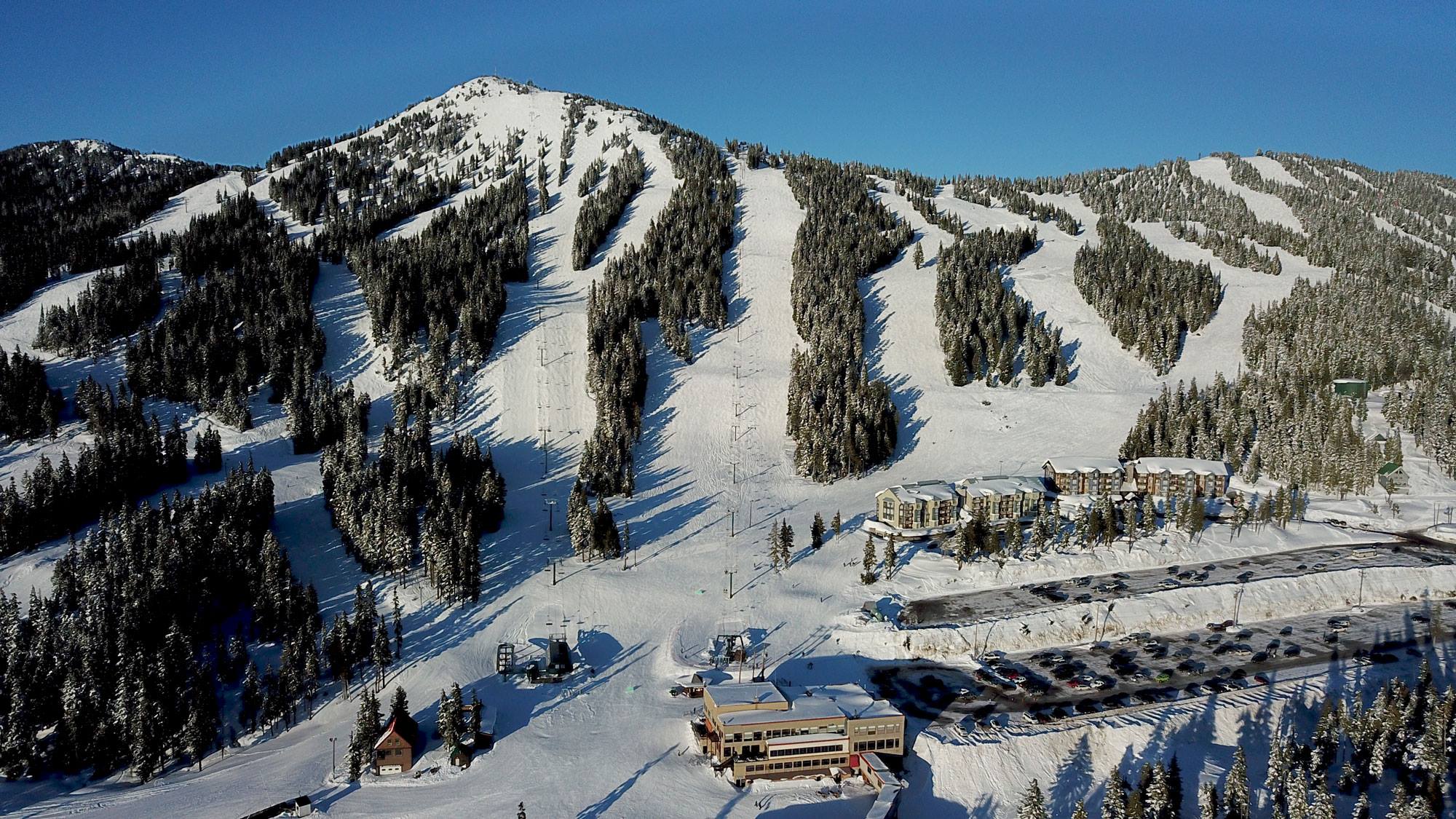 Mt Washington Ski Resort BC Review