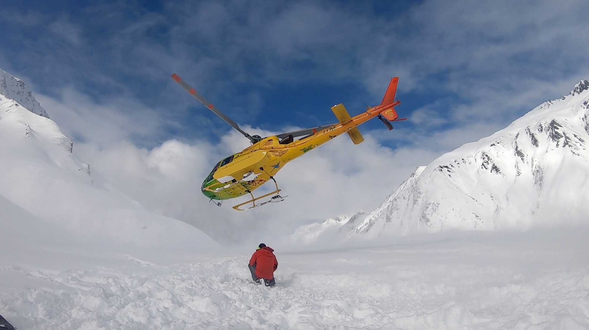 Fabulous Queenstown heli skiing with Harris Mountains