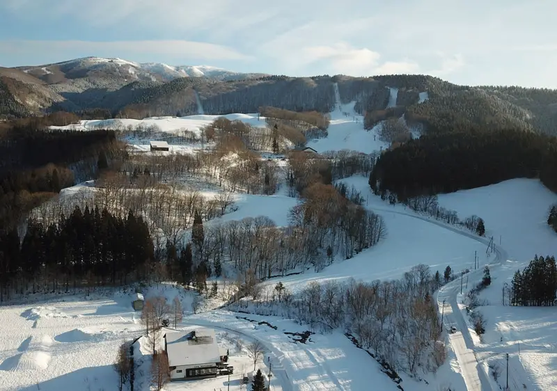 Proximity to Ani Ski Resort