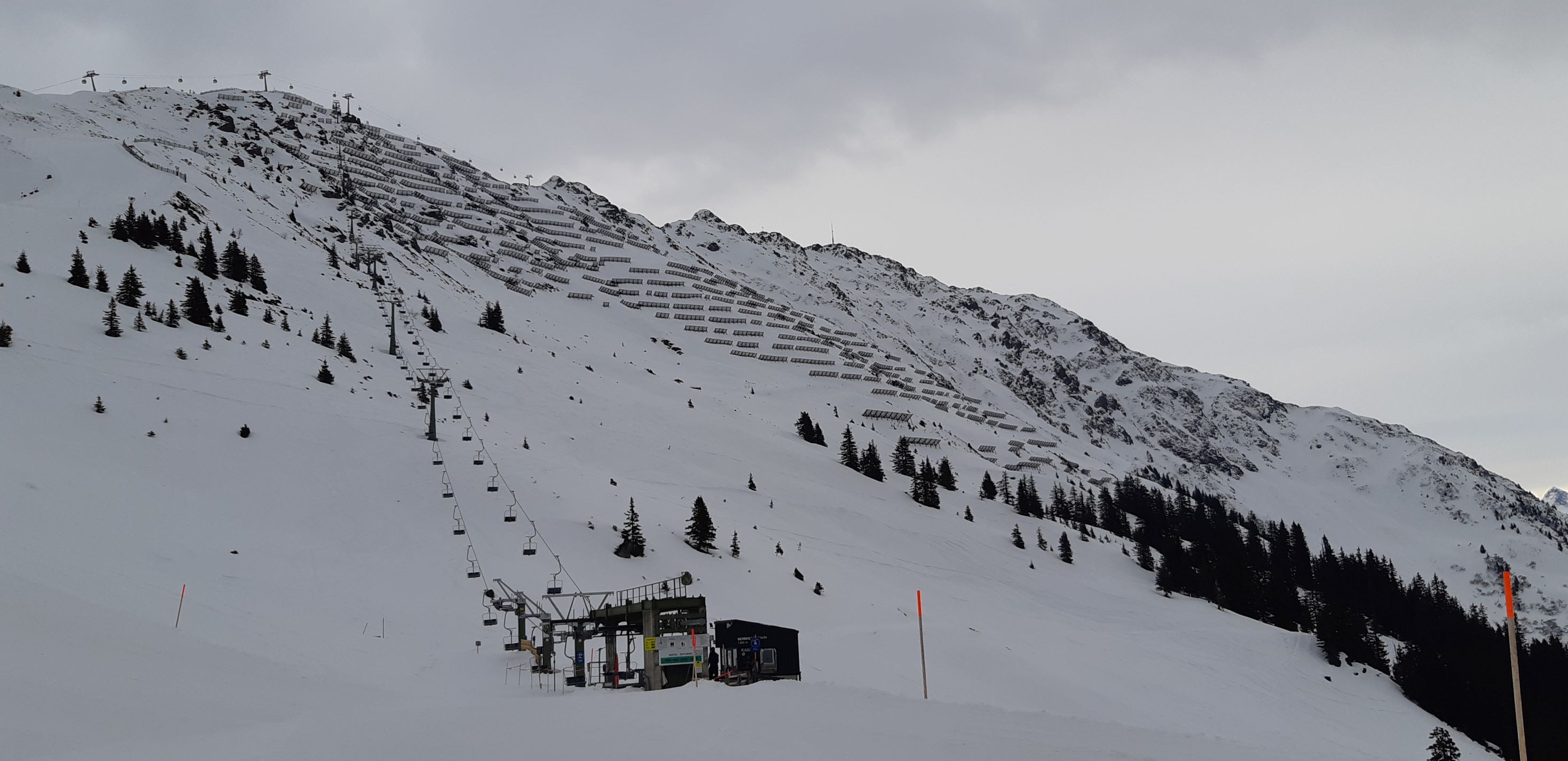 Chair from Kapell to top of Sennigrat at 2300m.