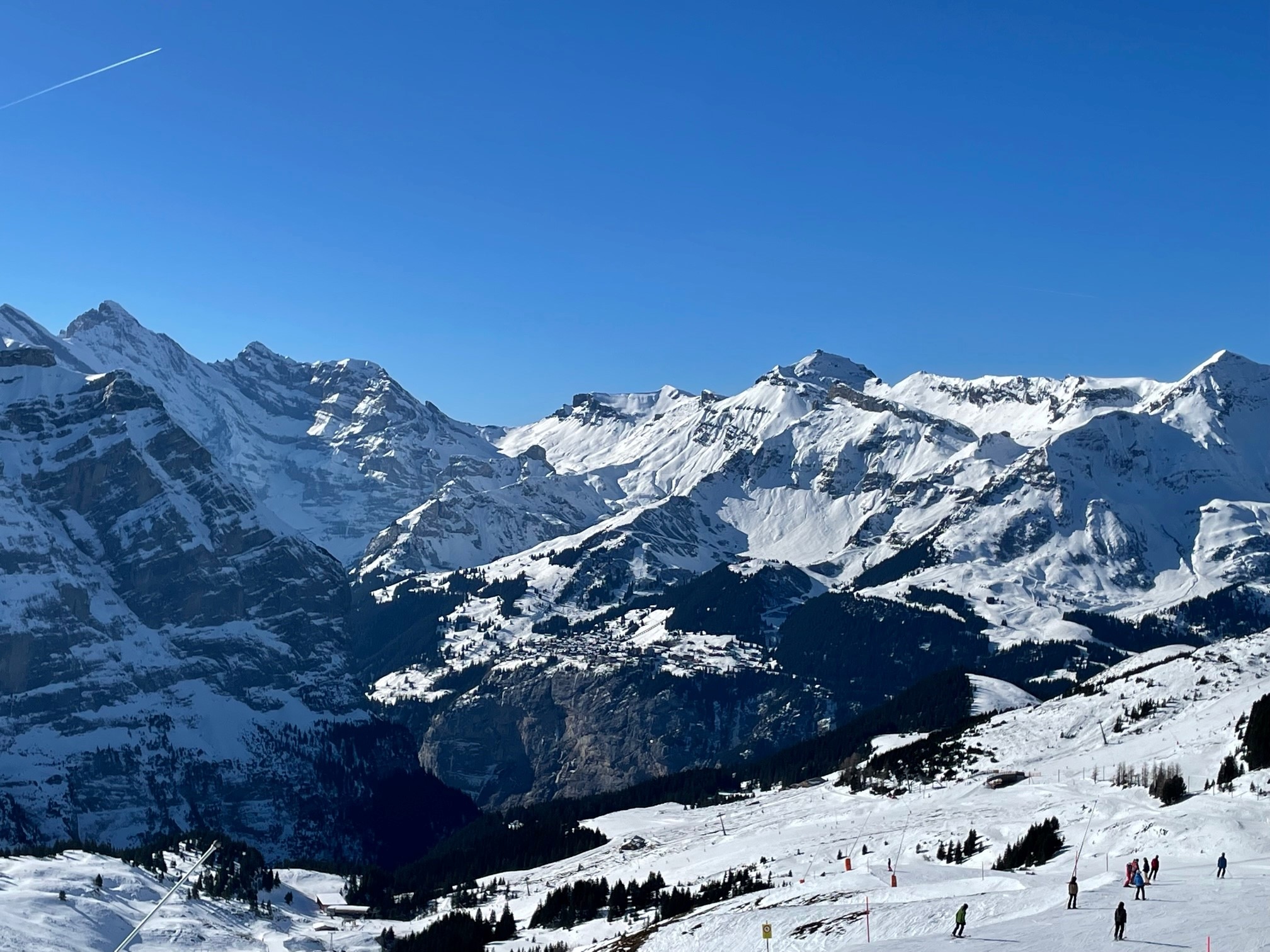Gorgeous views across the valley to Murren from Wengen