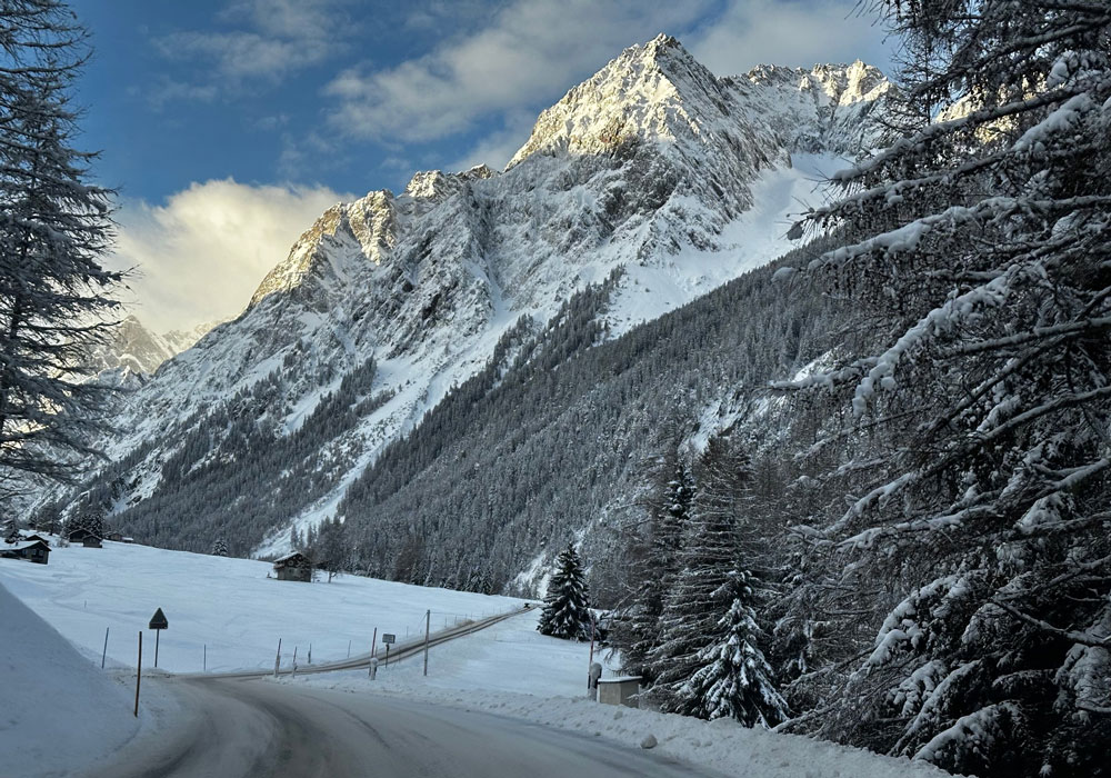 Beautiful drive on the way to La Fouly