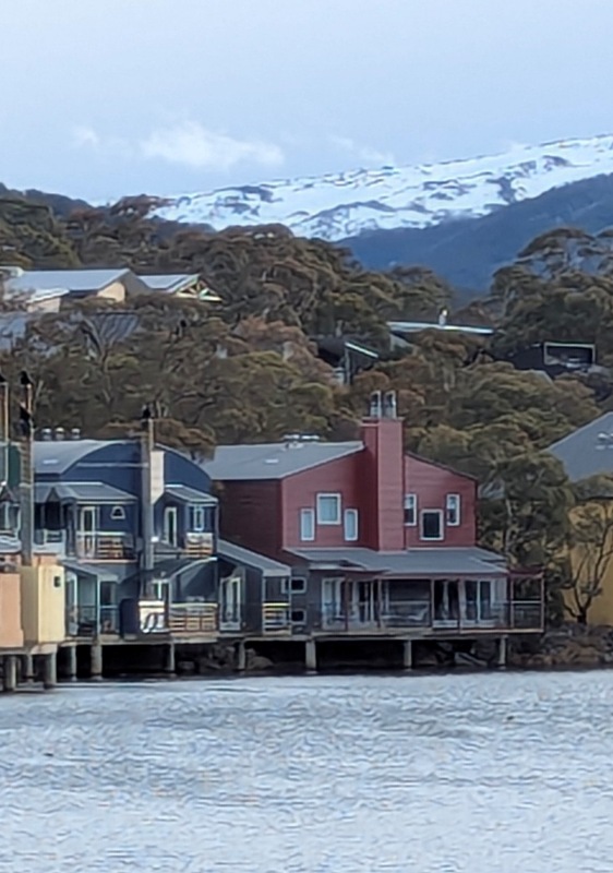 Lake Crackenback accommodation