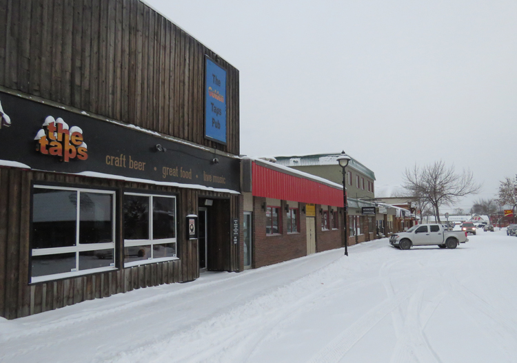 Kicking Horse Restaurants and Bars