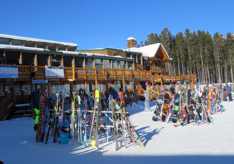 Lake Louise Ski Rentals Snowboard Hire, Facilities