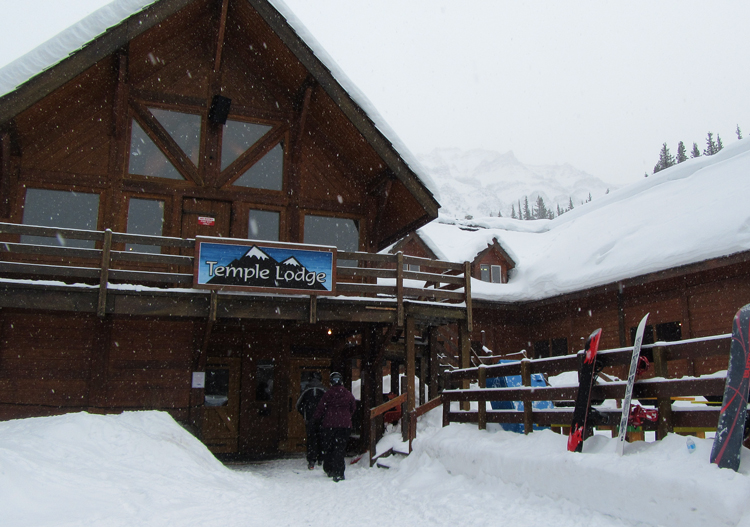 Lake Louise Ski Rentals Snowboard Hire, Facilities