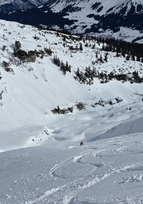 Ifen powder skiing