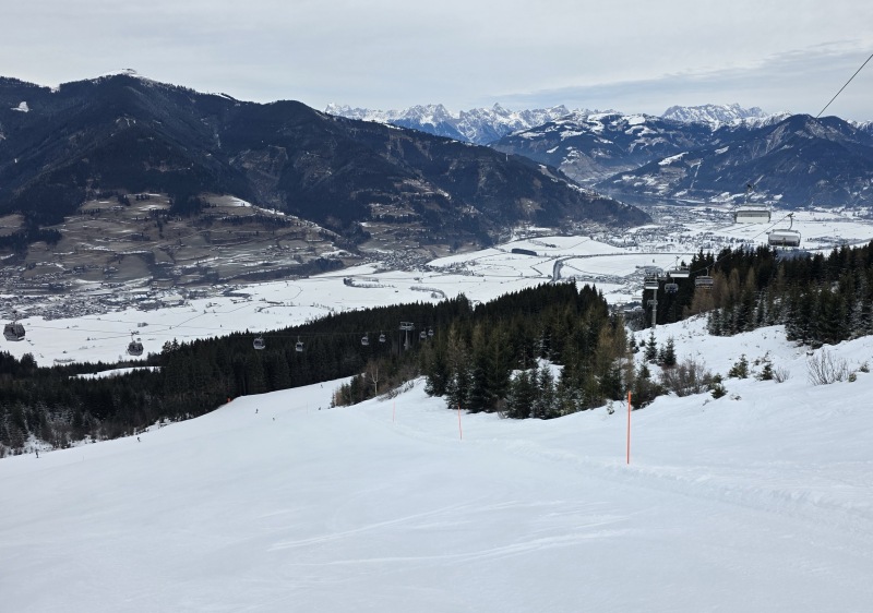 Mid-mountain on Maiskogel