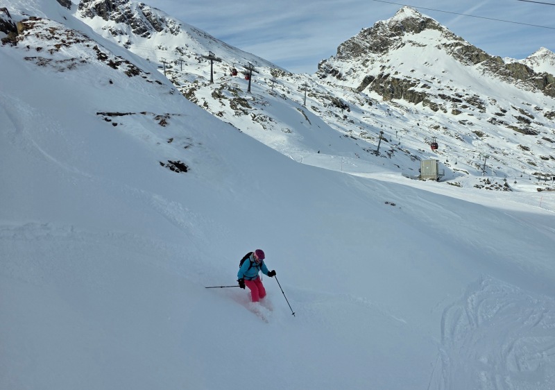 Cheeky Kitzsteinhorn powder skiing