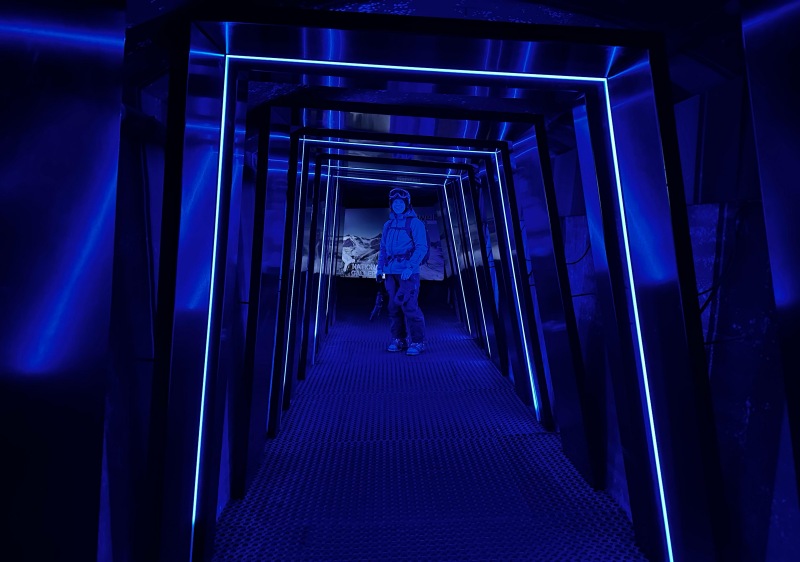 Start of the tunnel walk