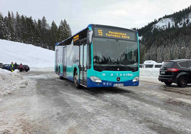 Pendelbus connecting Ifen to Heuberg