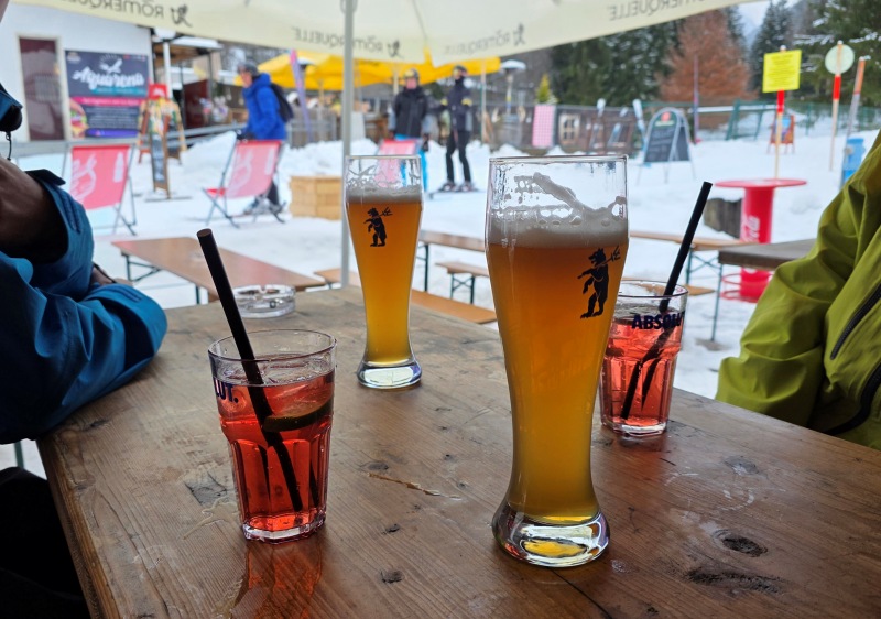 Après ski drinks at Limo