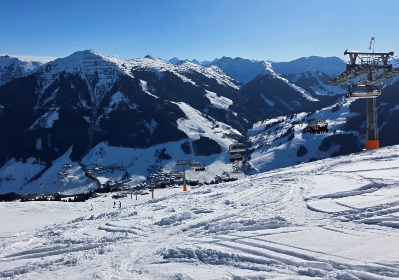 Hasenauer 8-seater above Hinterglemm