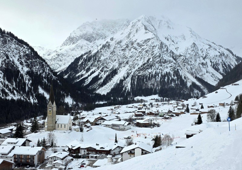Mittelberg is a village at Walmendingerhorn-Heuberg ski area in Kleinwalsertal, Austria