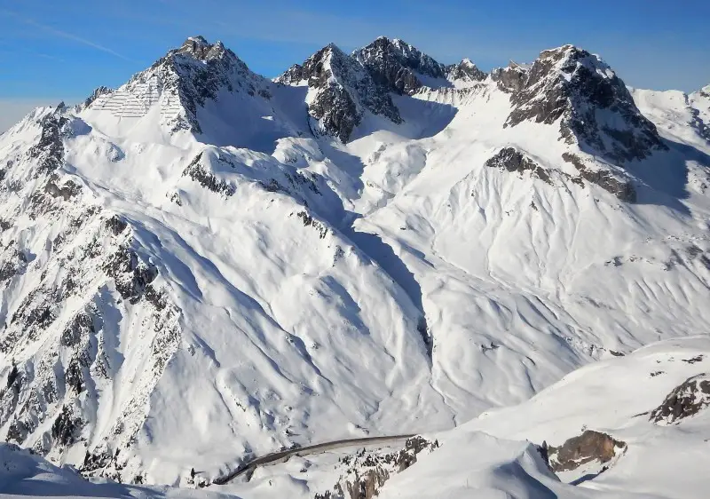 Zurs ski holiday packages