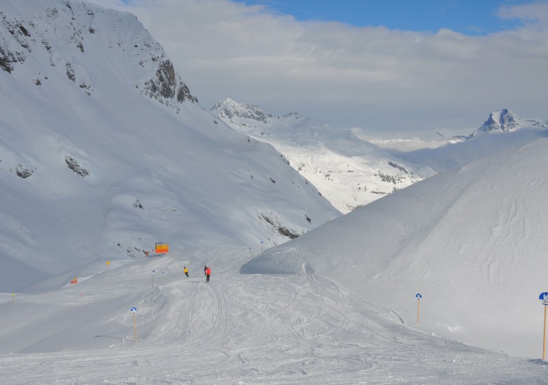 Zürs Ski Resort Info Guide Zurs am Arlberg Austria Review