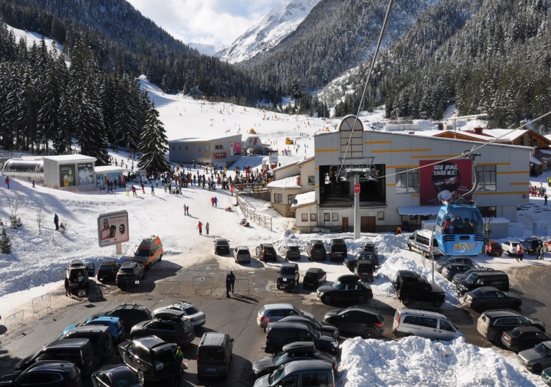 Bansko Ski Resort Information Guide Bansko Bulgaria Review