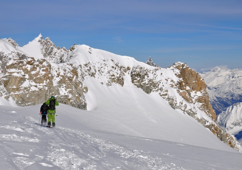 Chamonix Ski & Snowboard Lessons & Guiding Mont Blanc Ski Instructors