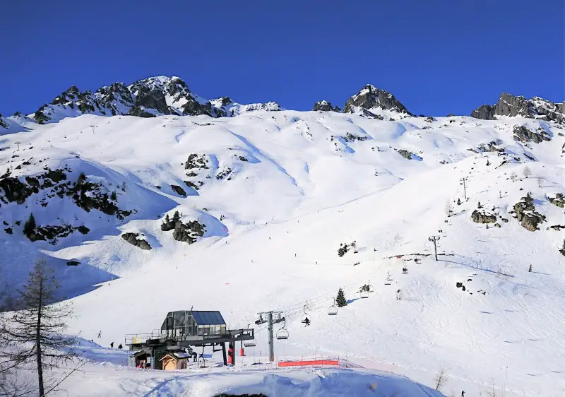 Chamonix Skiing & Snowboarding ChamonixMont Blanc Ski Areas, Lifts, Terrain & Passes