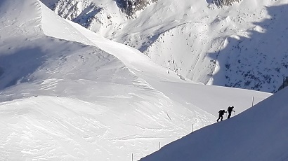 Climbers near the Aiguille du Midi