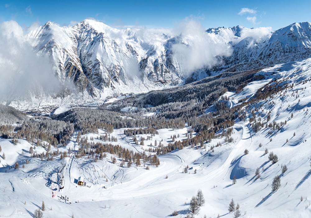 Crevoux ski resort, Serre-Ponçon, France