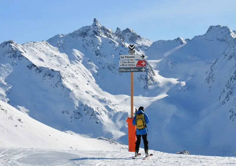 Get a guide or instructor to show you around the huge terrain at Val Thorens & the 3 Vallees
