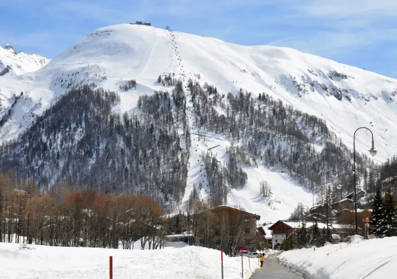 Looking from La Daille, the Solaise gondola rises beautifully over the main village at Val d