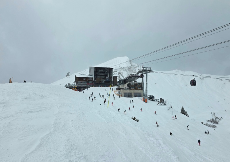 Humanity on the groomed, no one off it at Fellhorn!!