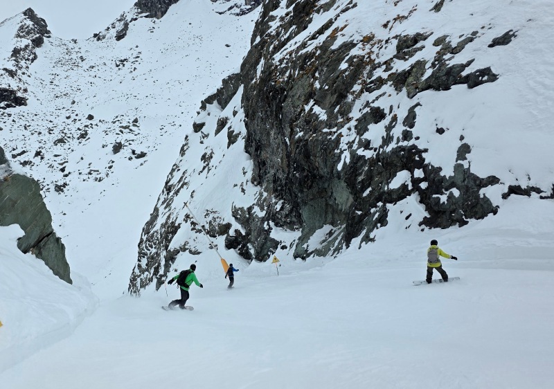 Steep notch on C6 piste from Sarezza