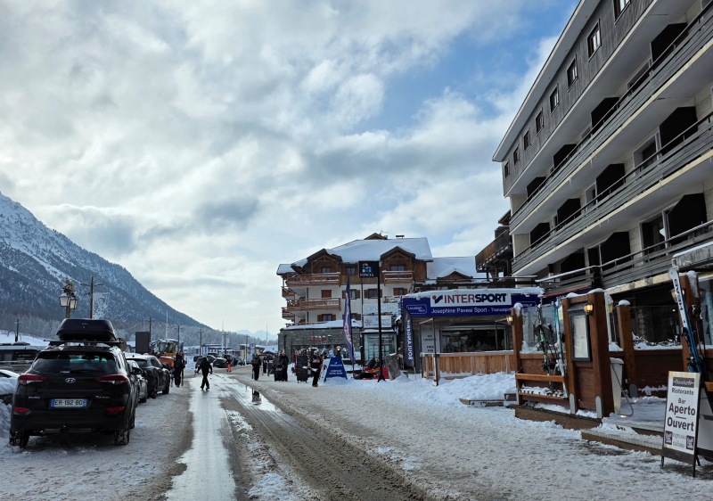Main St Montgenevre