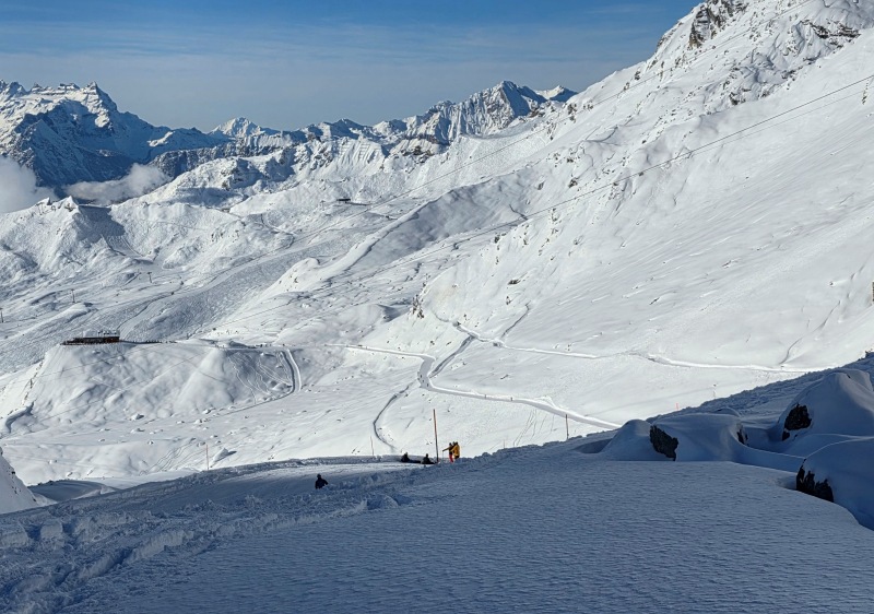 Toward La Chaux