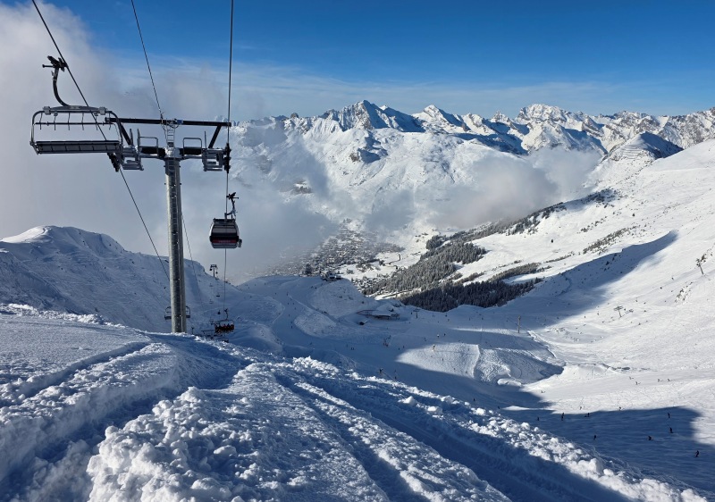 Below Fontanet