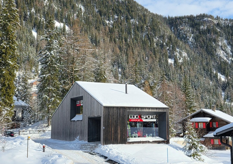Look Sport is our local gear rental partner at Champex-Lac ski resort