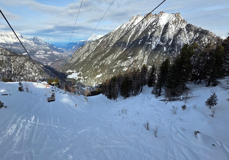 Looking back to ski route 11