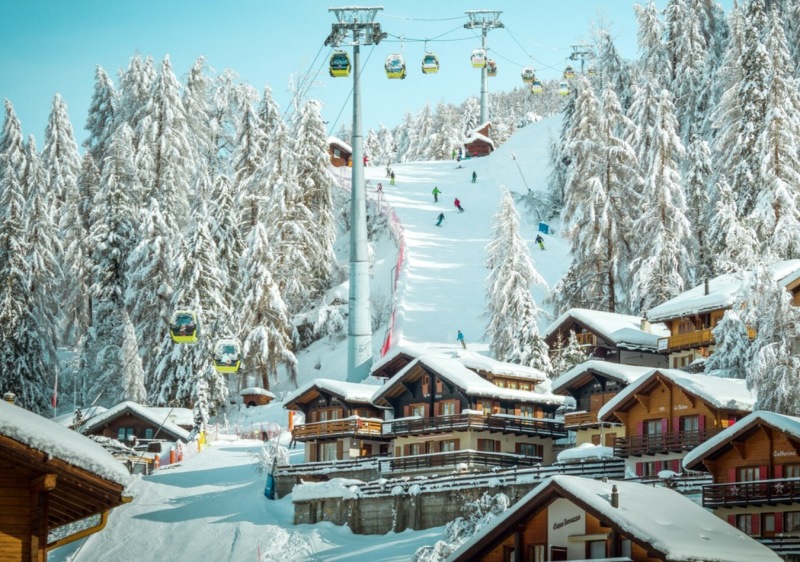 Hannigalp gondola & piste #3, Grächen ski resort, Switzerland
