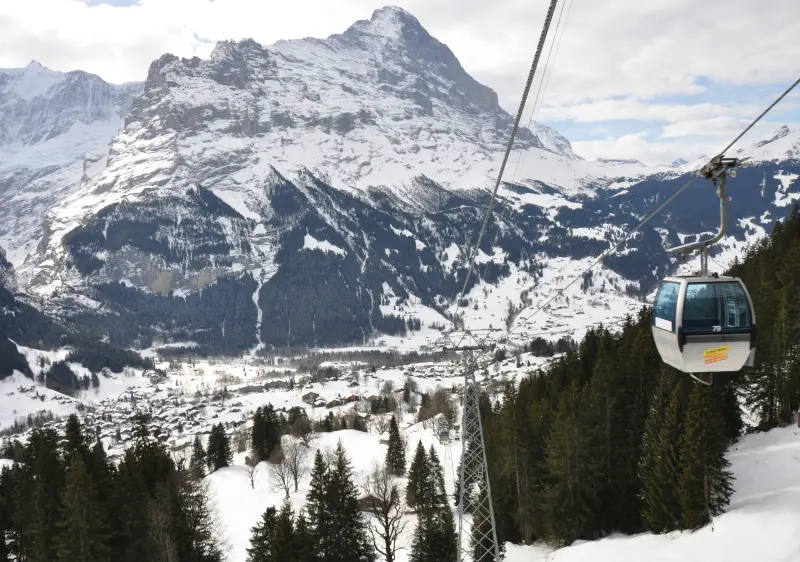 First gondola makes its way up the mountain from Grindelwald