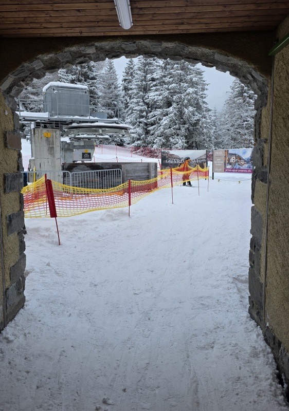 Weird entry to Fadail T-bar