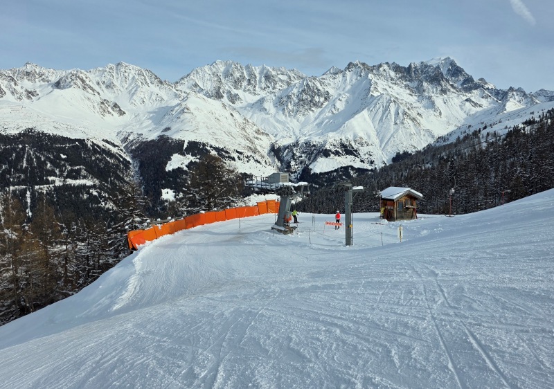 La Chaux T-bar base at 1,978m altitude