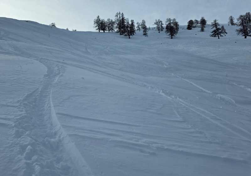 Off-piste snow & terrain