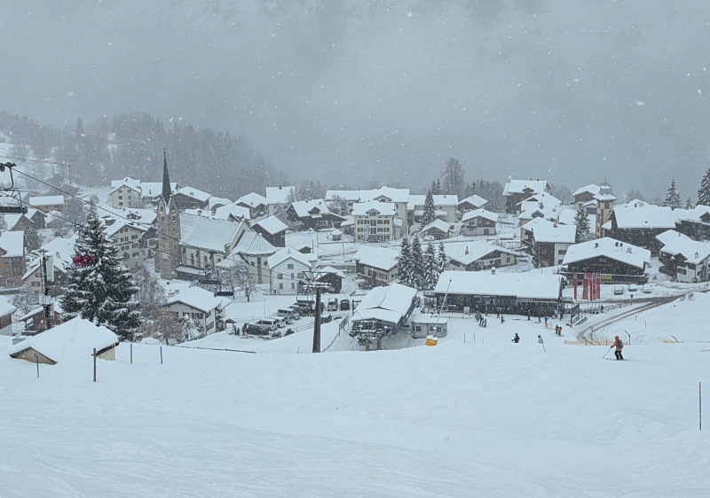 Skiing toward Meierhof village