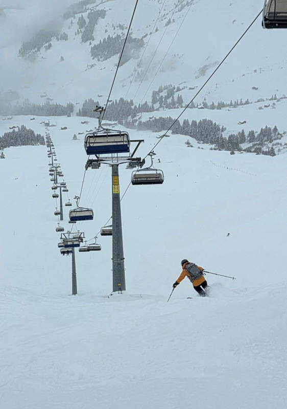 Off-piste under Piz Sezner